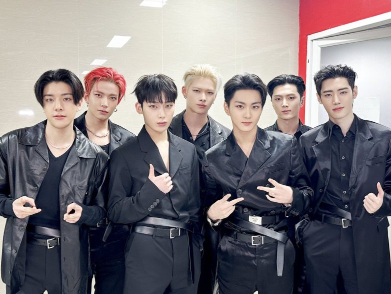 ENHYPEN's Bangkok Show Sparks Controversy: Fans React Strongly! ENHYPEN concert experience, Bangkok fan events, K-pop live performances
