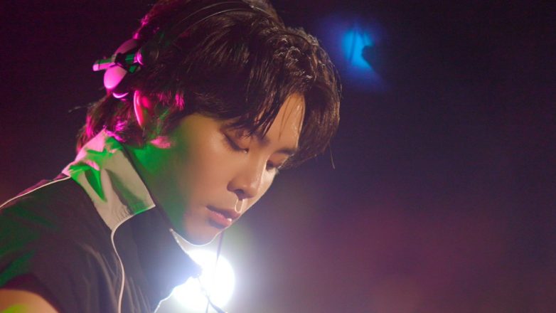 "Johnny's Thailand Bash: Wild Nights Spark Controversy and Curiosity!"  NCT concert experience, Chiang Mai nightlife, Pattaya party culture