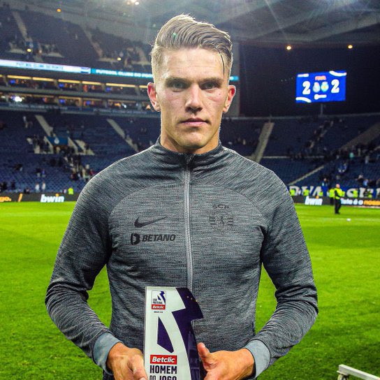 Arsenal's Shocking Move: Gyökeres Rejects All Others for Gunners! Viktor Gyökeres transfer news, Arsenal FC player contracts, Sporting Lisbon negotiations